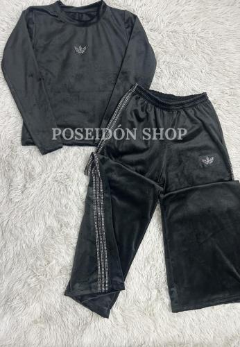 Conjunto Adidas Plush Bifaz