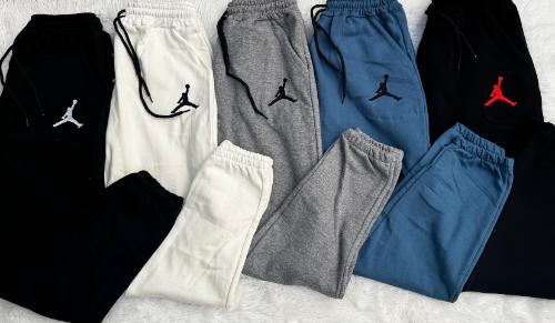 Jogger Bordado Frizado