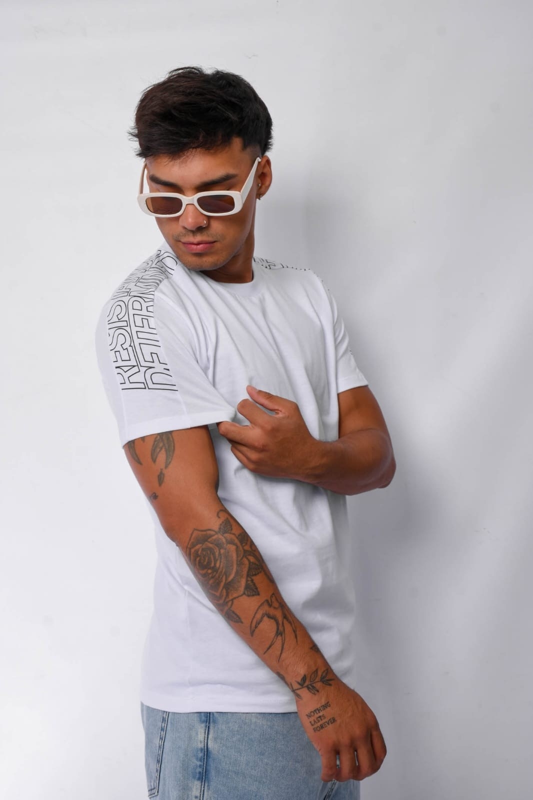 Remera Resistance-determined - Imagen 2