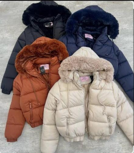 Puffer Importada con Piel