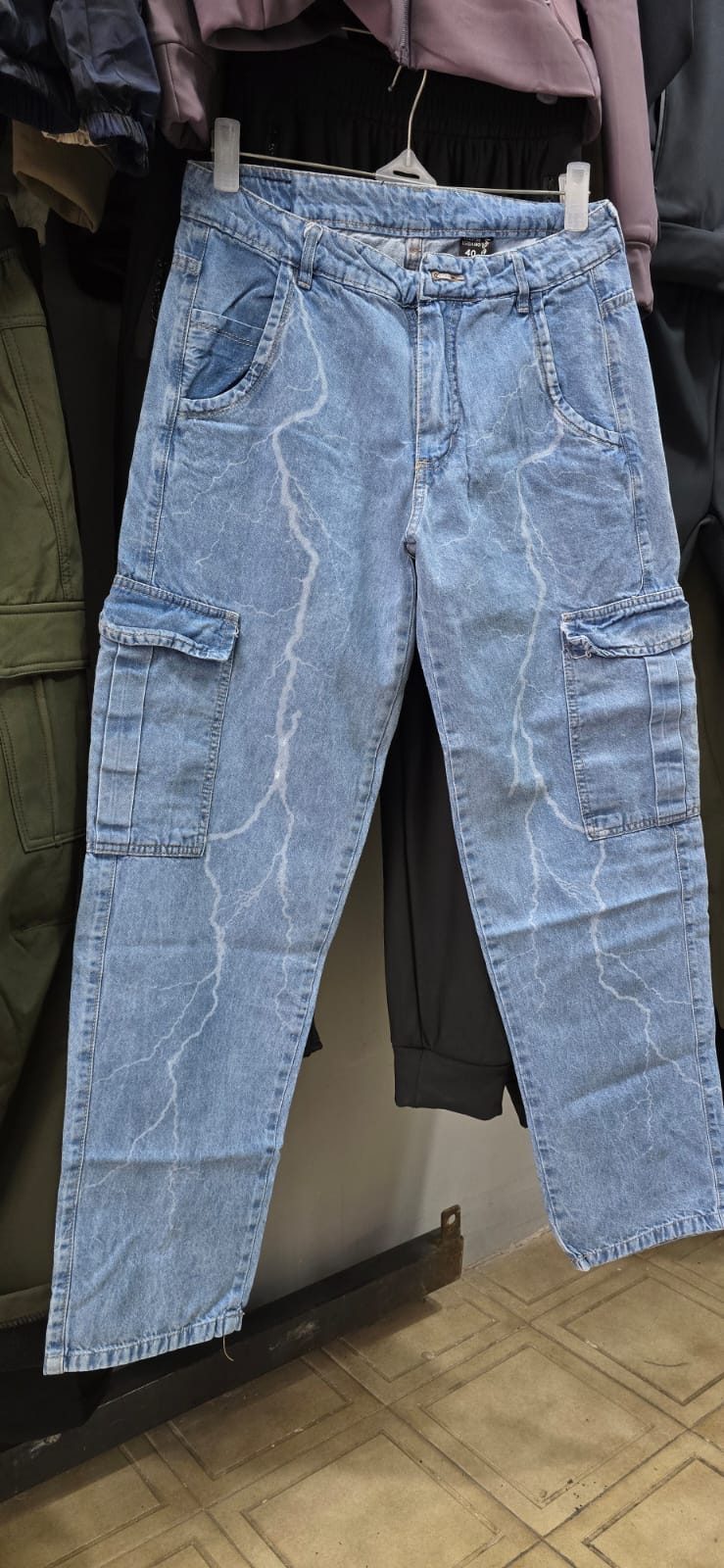 Pantalon Jean Mom - WhatsApp%20Image%202026-05-22%20at%2011.09.39%20AMDD.jpeg