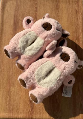 Pantuflas Gigantes Capibara Dama - Miniatura 3