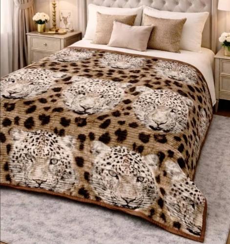 Manta 21/2 Animal Print Corderito a Tono
