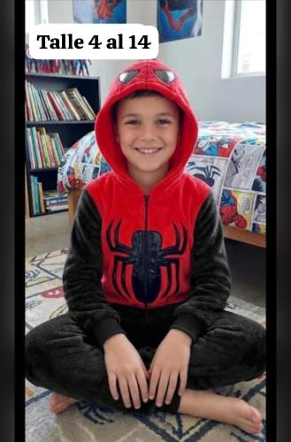 Pijama Polar Soft Araña