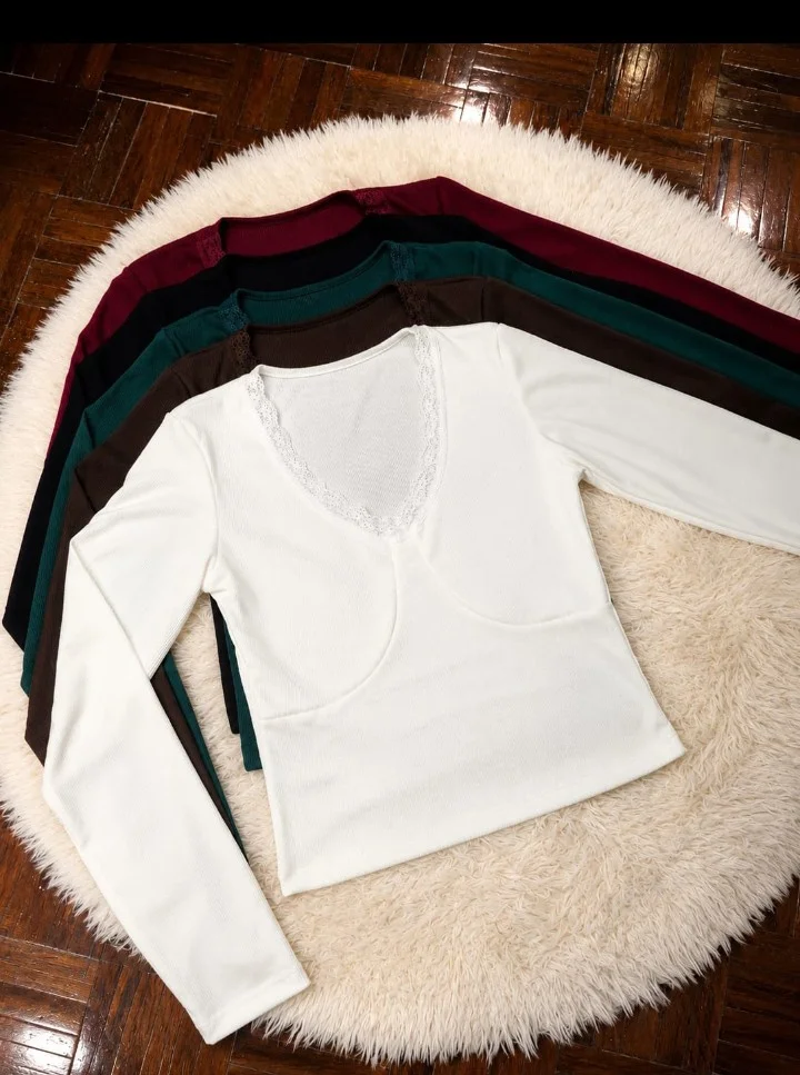 Camiseta Escote V con Puntilla - Imagen 2