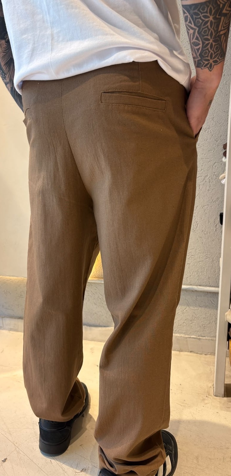 Pantalon Pinzado Hombre de Lino - Imagen 2