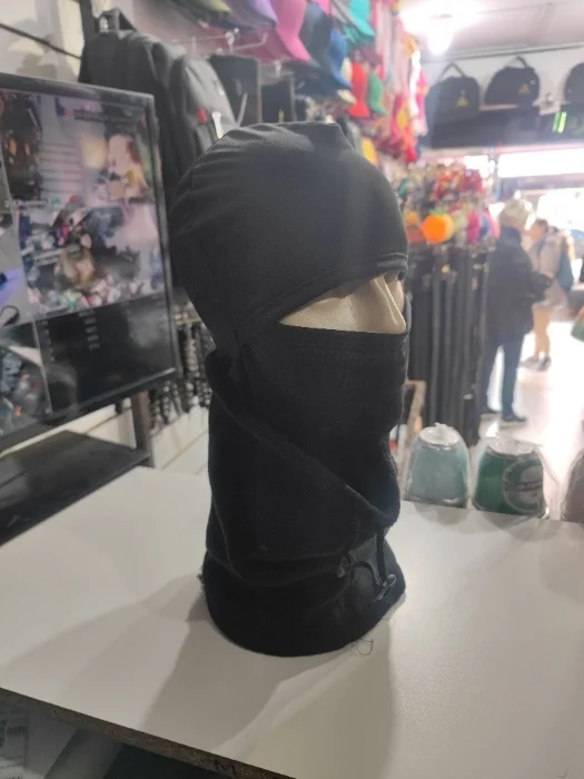 Pasamontañas Cerradas