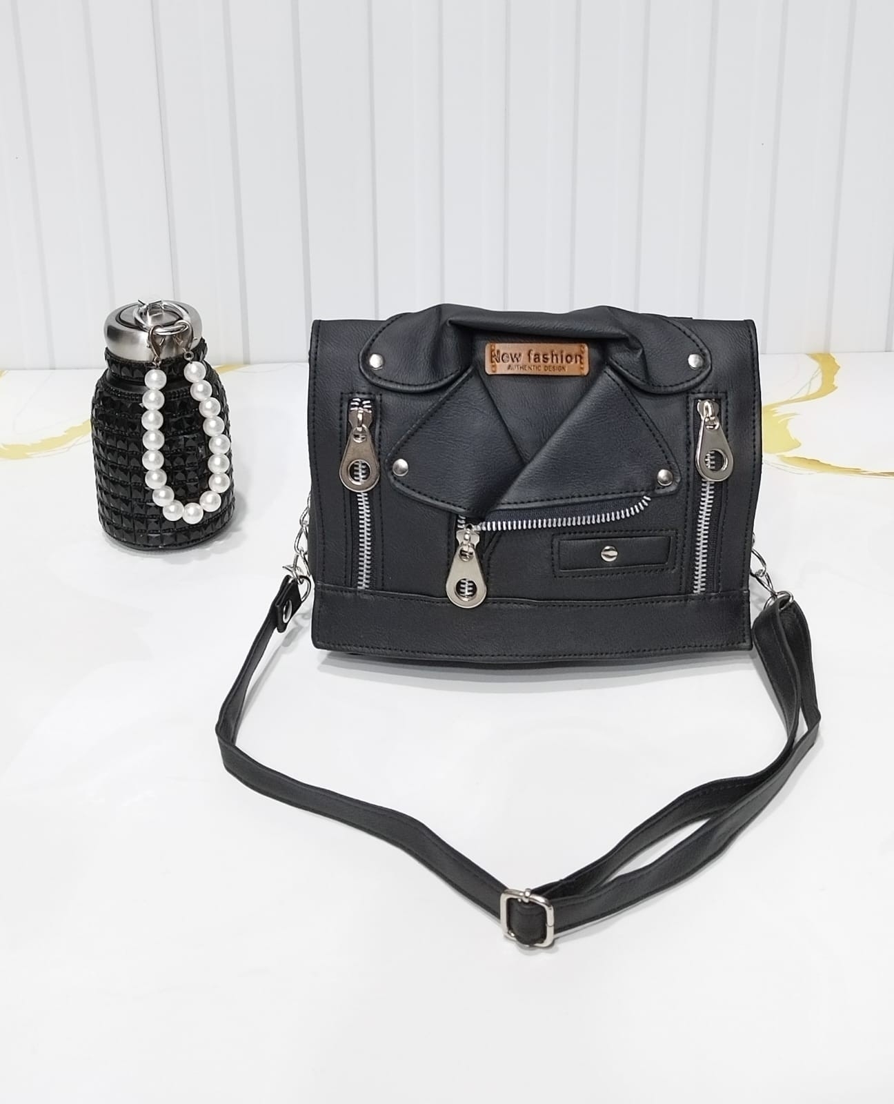 Morral de Cuero Ecológico*
excelente Calidad.
tira Alargable. - Imagen 2
