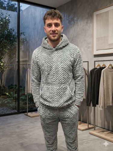 Conjuntos Hombre con Capucha