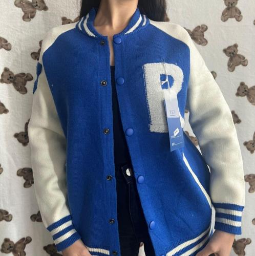 Suéter Universitario Tejido Calidad Premium Suéter con Botones Sweater Importado - Miniatura 4