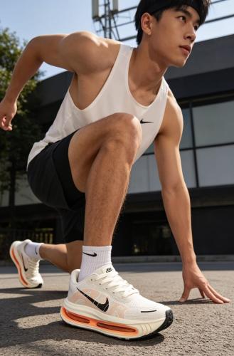 Nike Vomero Plus K53