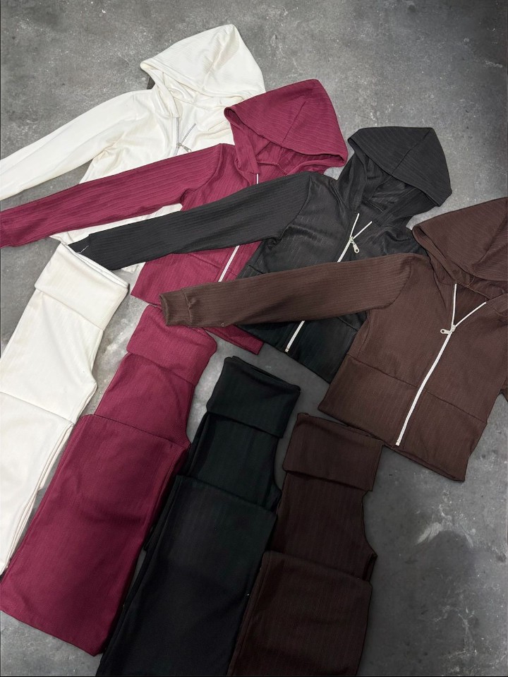 Conjunto Ayelu de Darlon - Imagen 1
