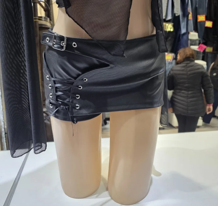 Short Mini
