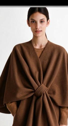 Poncho Tipo Chalina Plush Frizado - Miniatura 2