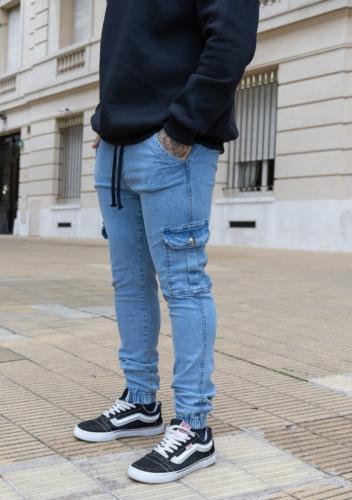 Jogger Elastizado Celeste - Miniatura 4