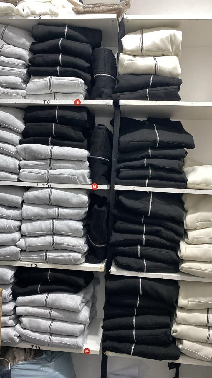 Campera Premium Boxy de Frisa Invisible - Imagen 3