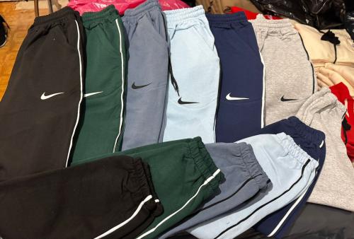 Jogger Nike Frizados