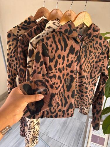 Campera Animal Print con Dedal - Miniatura 4