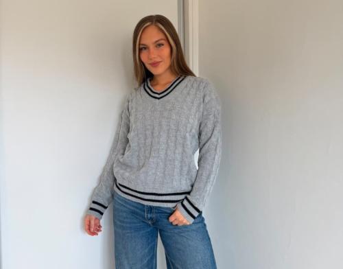Sweater Universitario