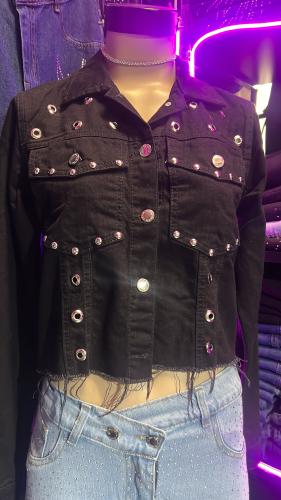 Campera Black con Tachas y Ojales - Miniatura 2