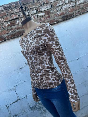 Polera Cuello Bote - Miniatura 3