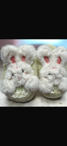 Pantuflasss Personajes