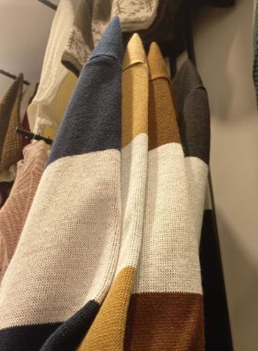 Sweater Estudio - Miniatura 2