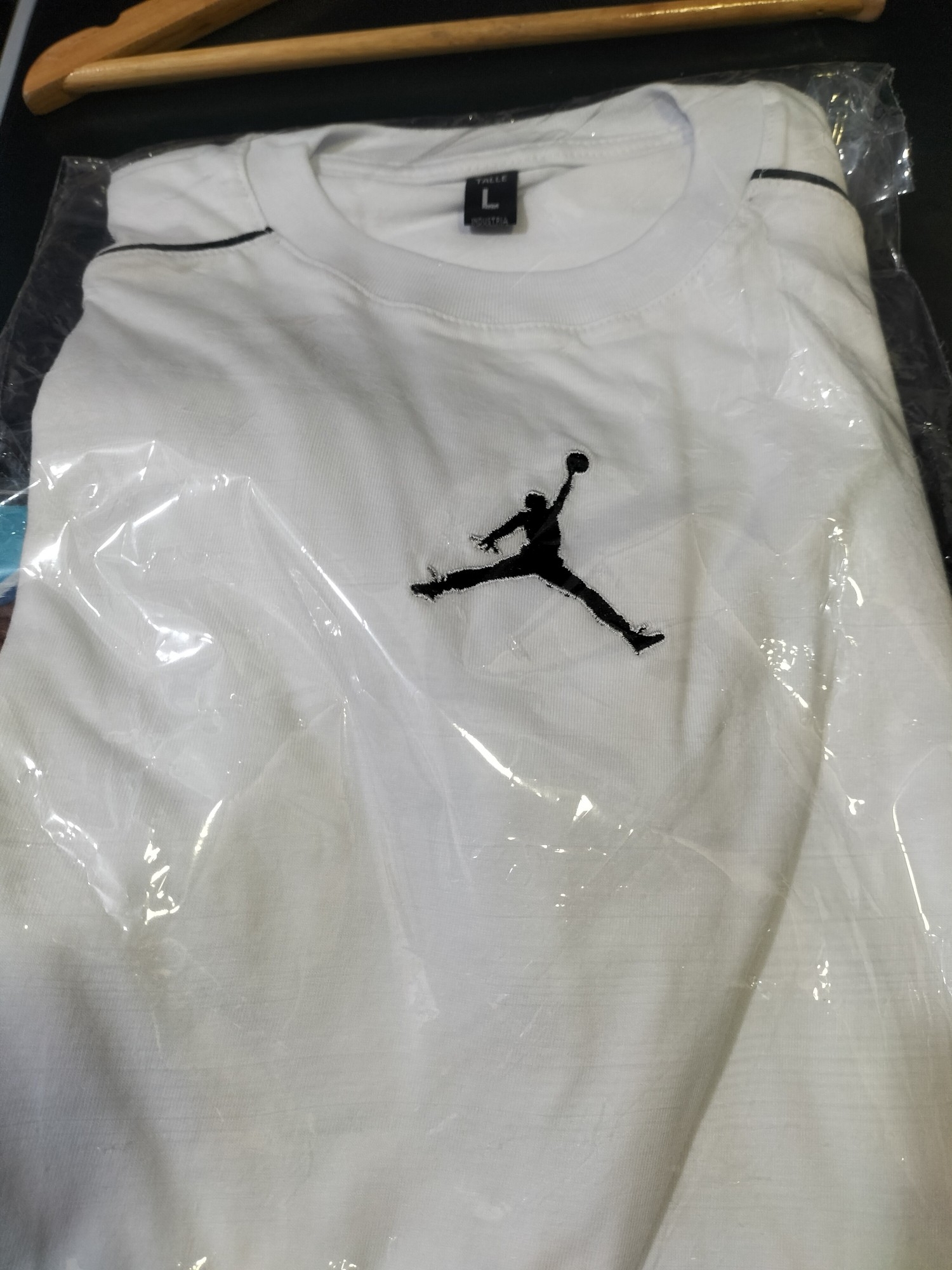 Remera Jordn con Envivados - Imagen 3