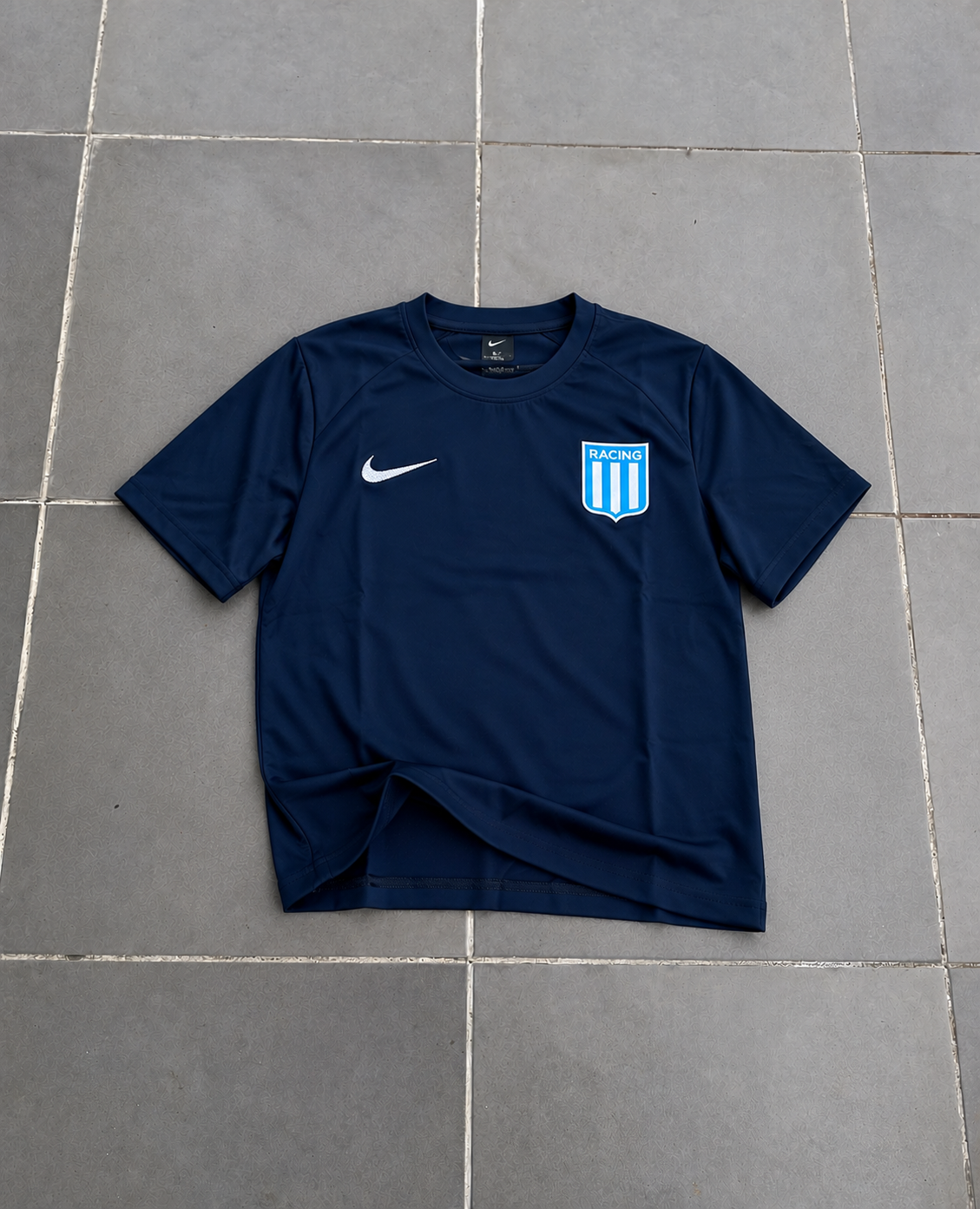 Remera Racing de Mujer - D735DE65-9641-4E24-85C8-CE7448F5907D.png