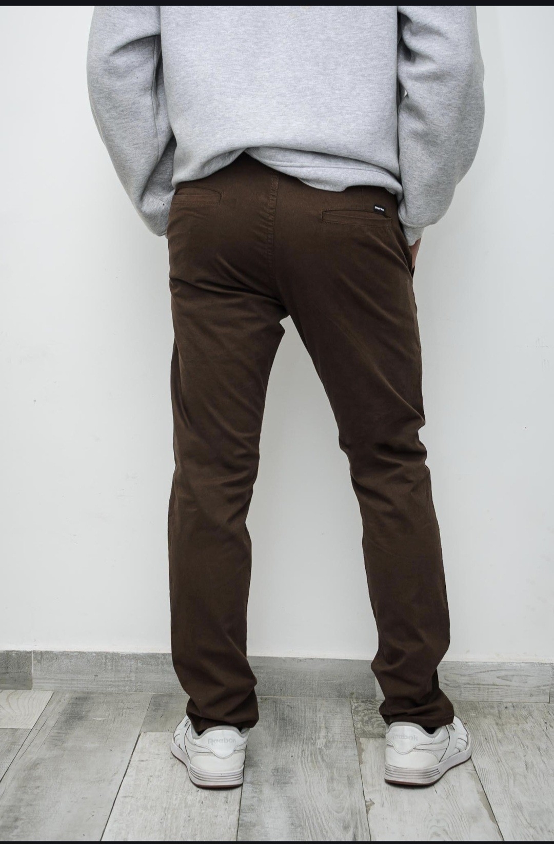 Pantalon Corte Chino Chocolate - Imagen 2