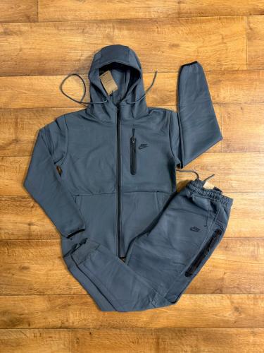 Últimos Conjunto Nike Estilo Tech Importado - Miniatura 4