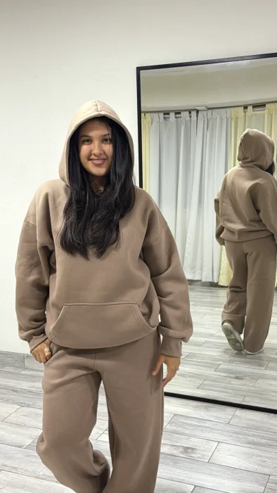 Buzo Oversize Frisado Color Camel