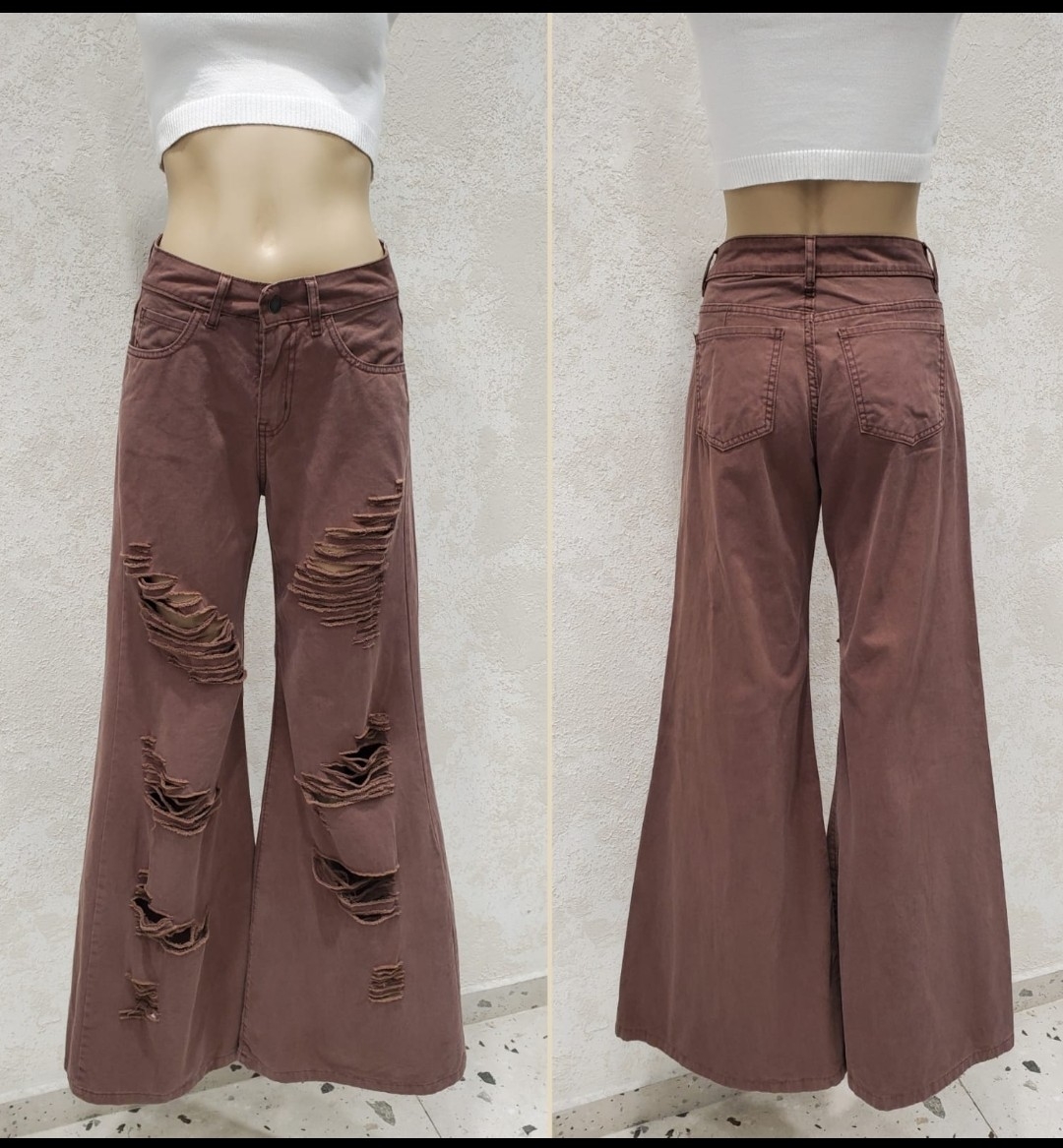 Pantalón con Roturas Super Wide Leg Color Chocolate - Imagen 2