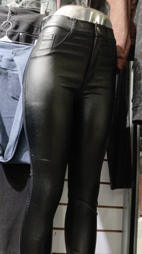 Pantalon Engomado