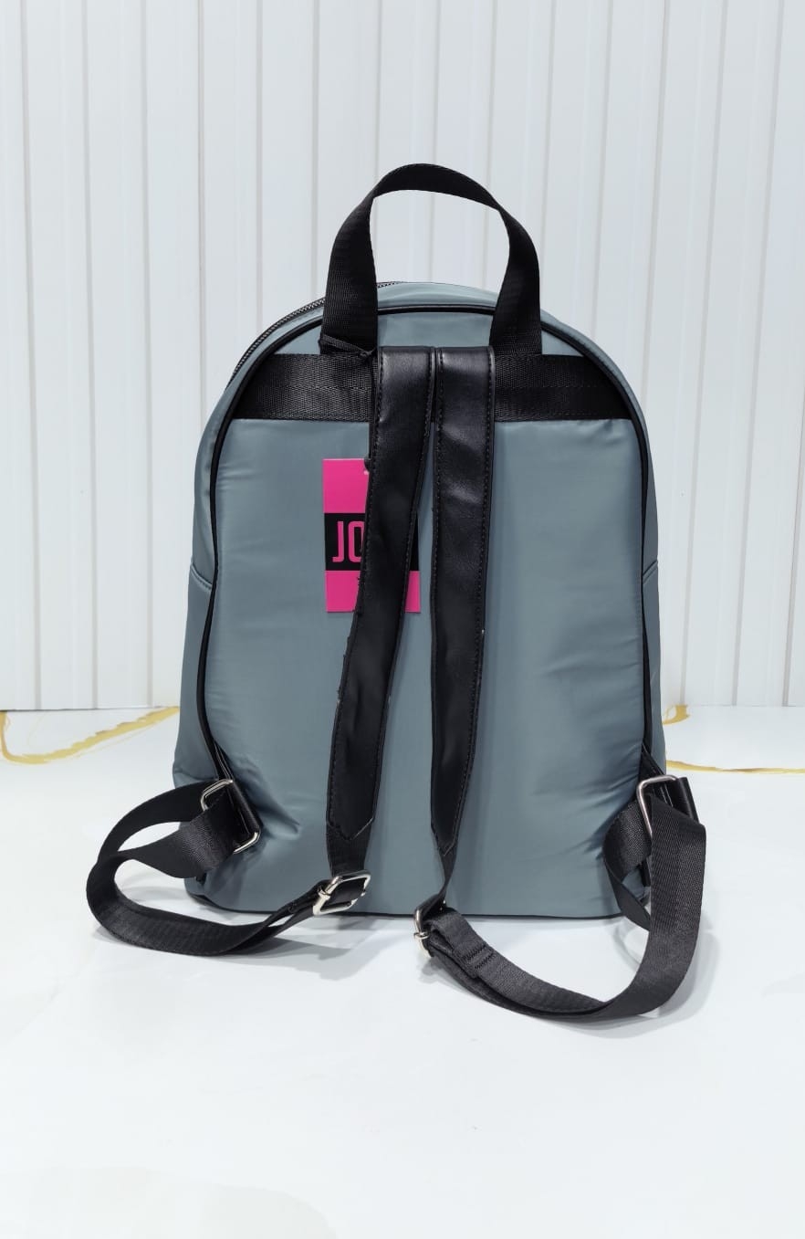 Mochila Impermeable
Excelente Calidad Reforzada - Imagen 2
