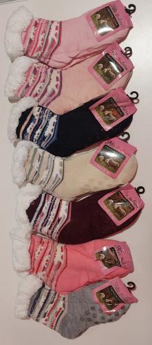 Pantusmedias con Peluche Antideslizante ( $38.000 la Docena)