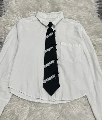 Corbata Puntilla