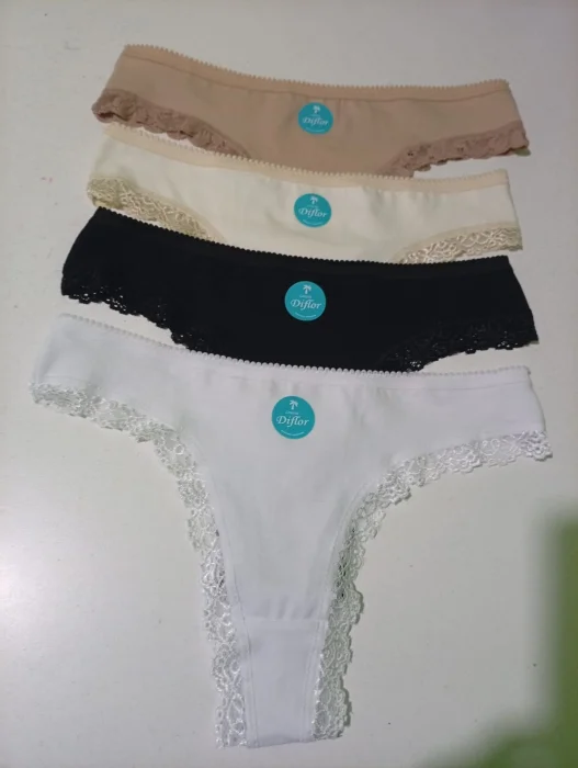 Colales de Algodón Lycra Peinado con Puntilla