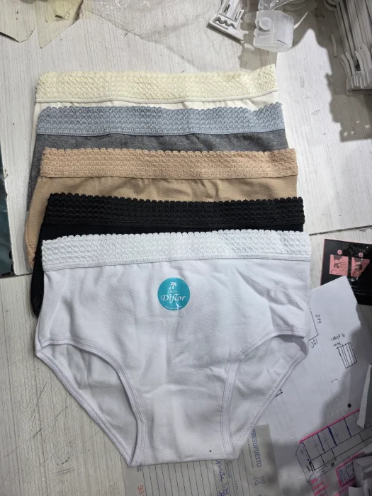 Bombachas de Nena de Algodón Lycra Peinado