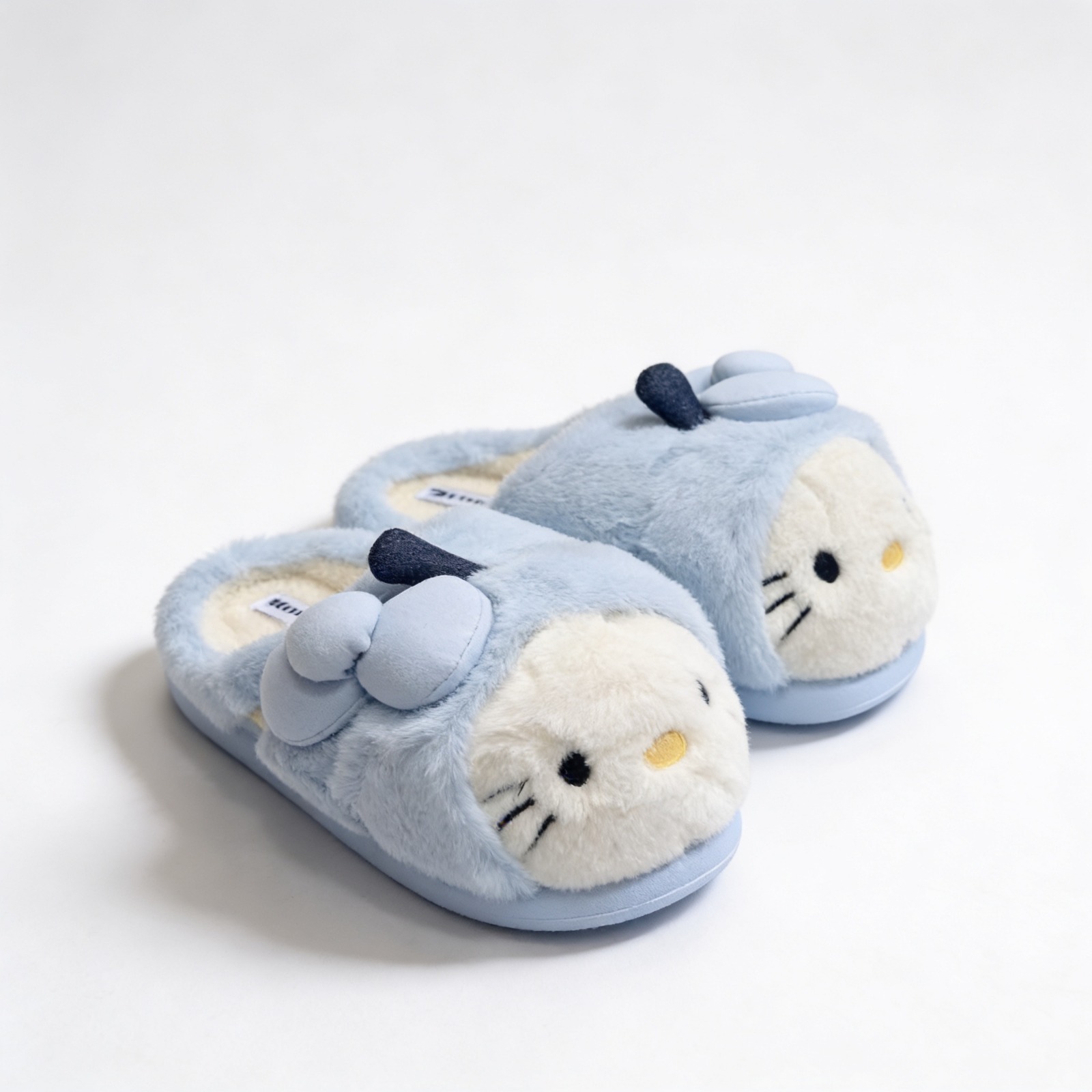 Pantuflas Invierno Mujer Hello Kitty Plush Importadas Abrigadas Base Antideslizante - WhatsApp%20Image%202026-05-23%20at%2011.54.25bb.jpeg