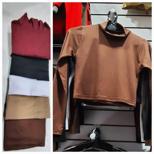 Polera Crop Corta
