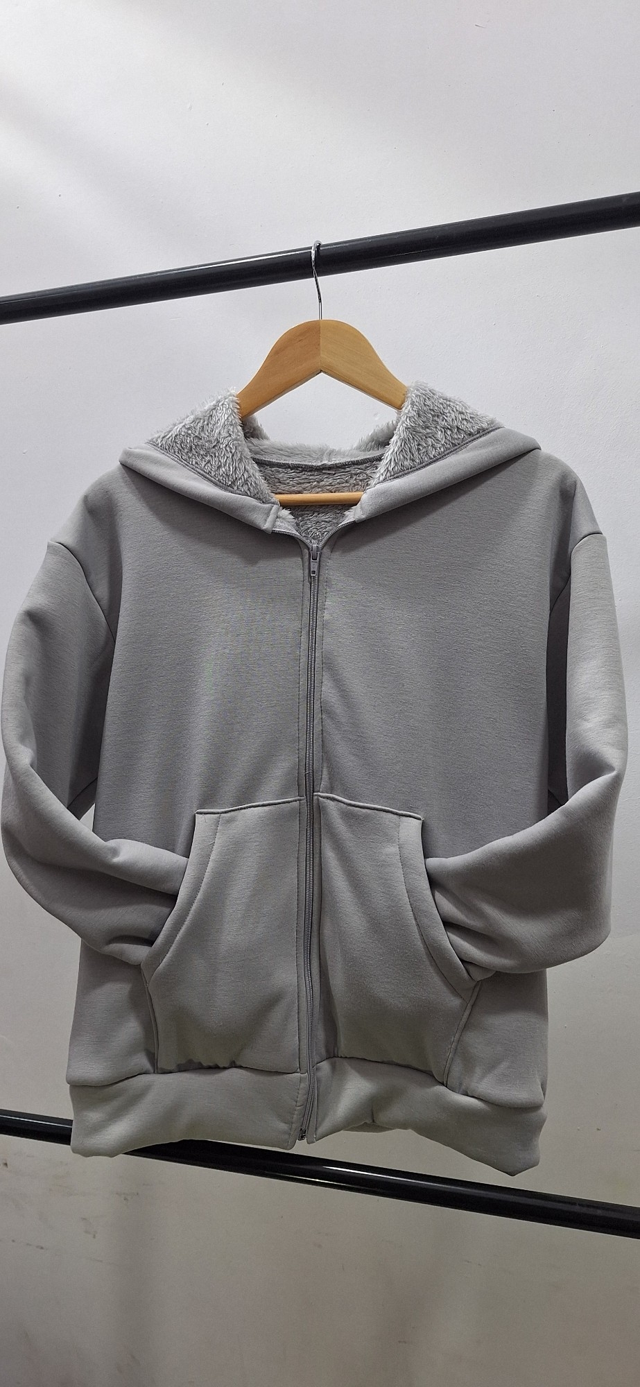 Campera Gris Jersey con Corderito - Imagen 2