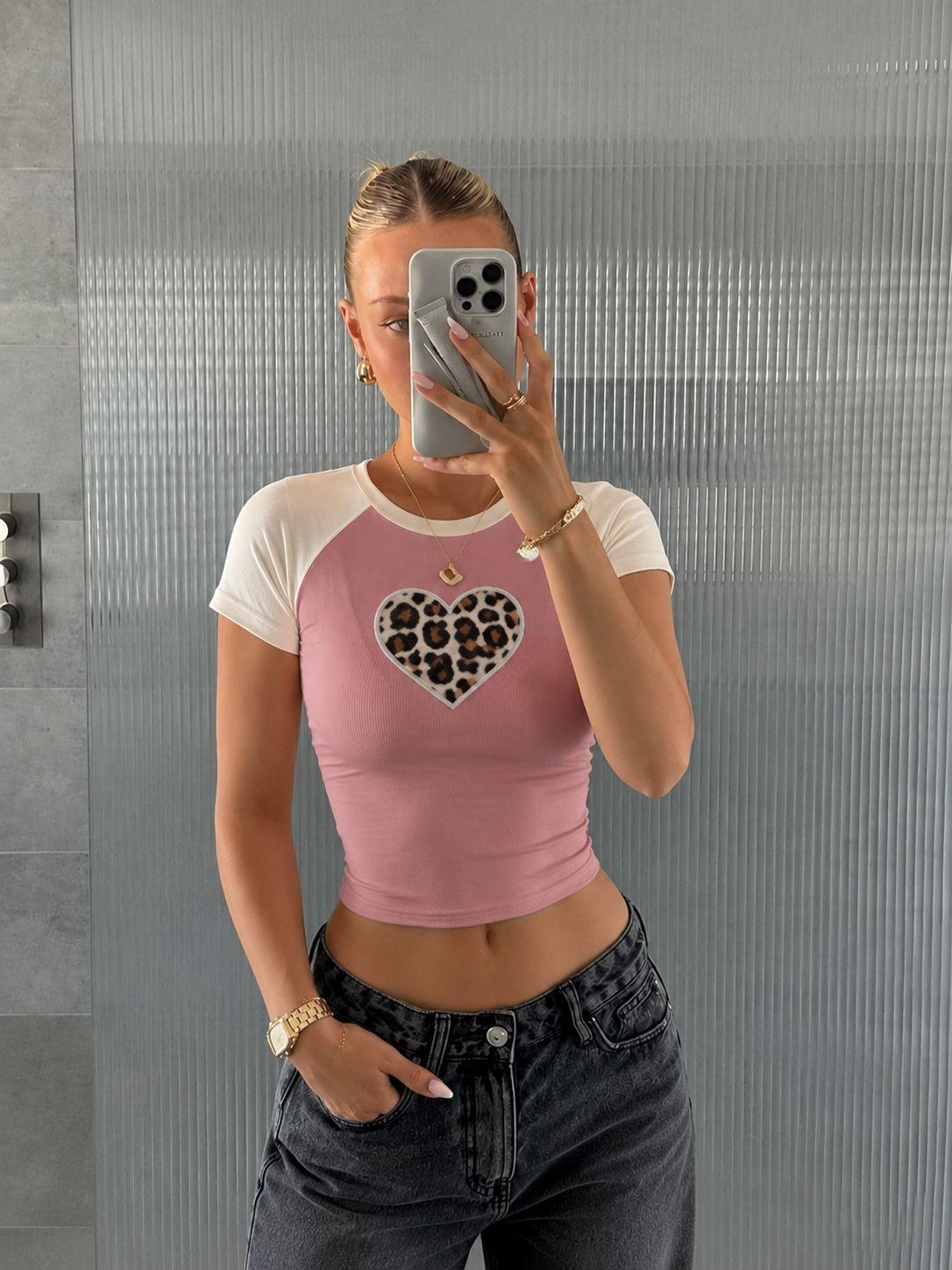 Baby Tee - ChatGPT%20Image%2013%20ago%202026%2C%2012_29_48.png