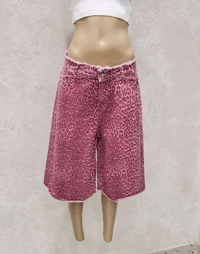 Bermuda Oversize Print Rosa Tela Rigida Premium - Imagen 2