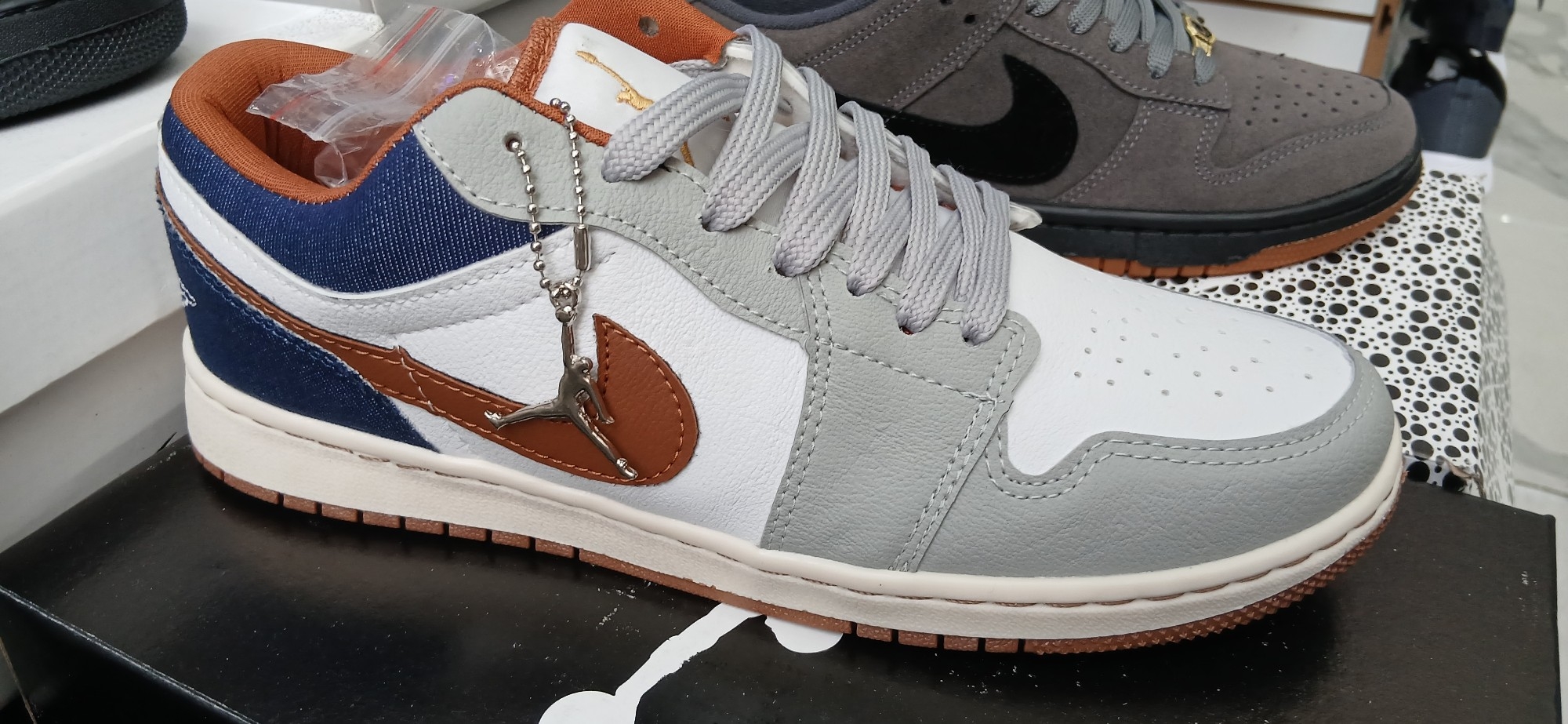 Jordan Caramelo Jeans - Imagen 2