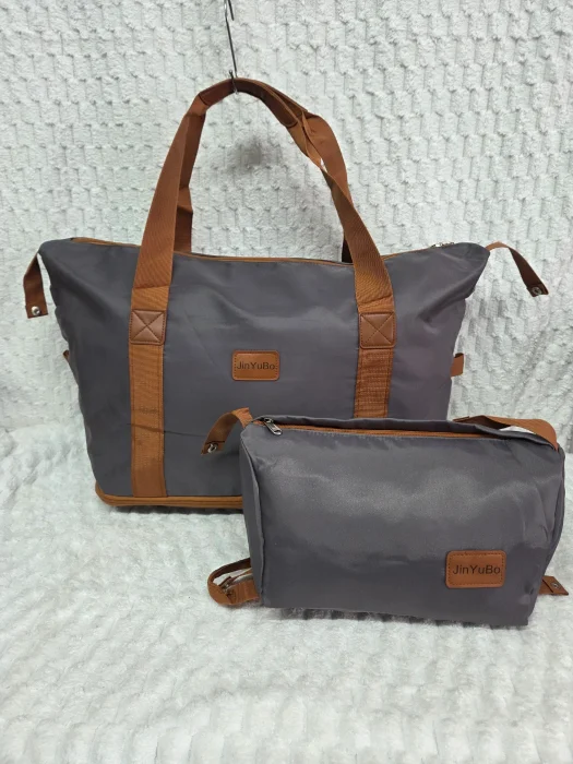 Set de Bolso Extendible con Neceser