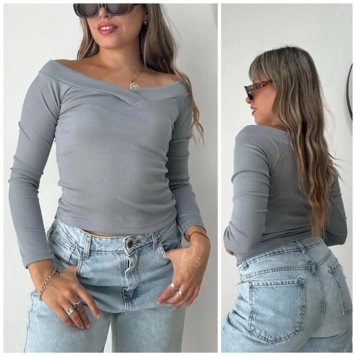 Camiseta Art. Ariana