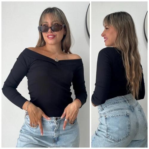 Camiseta Art. Ariana - Miniatura 3