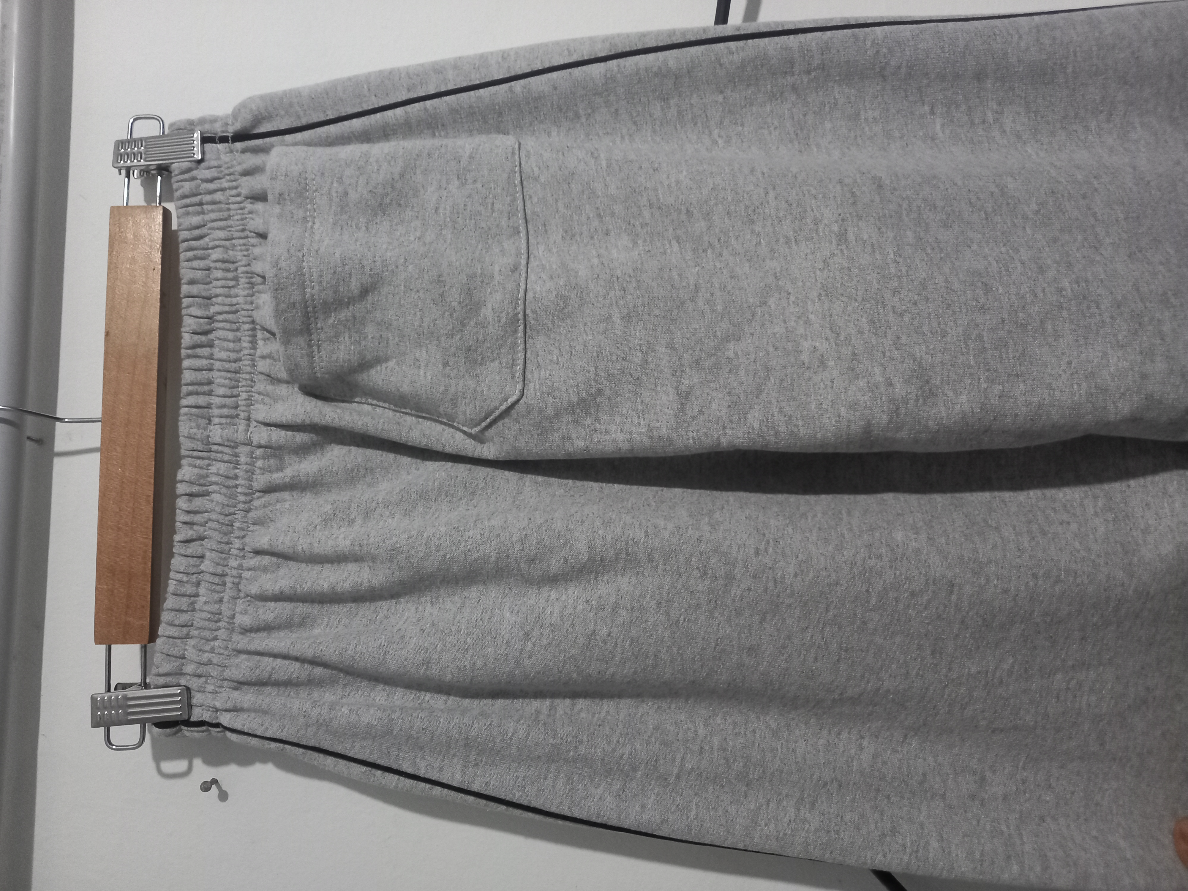 Pantalon con Lineas al Costado - 20260611_193919.jpg.jpeg
