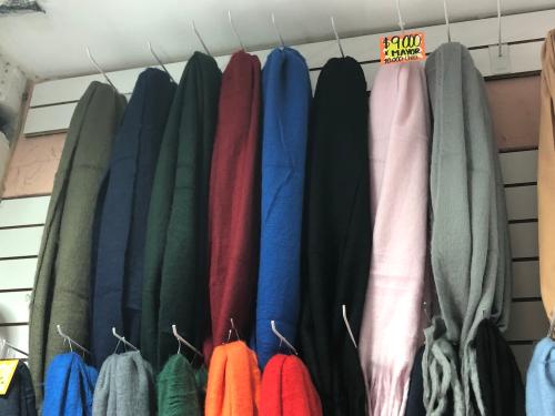 Bufandones Nubes Lisos y Estampados